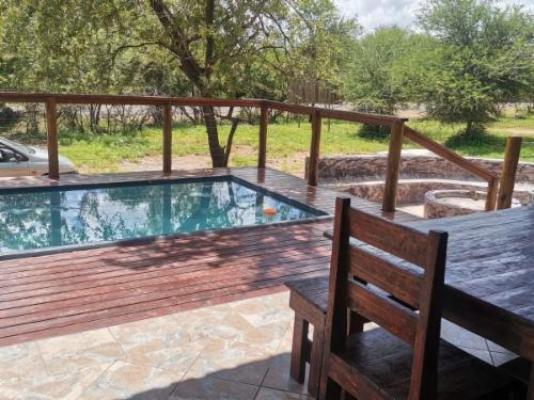 Springbokkie- Marloth Park Getaway - Pool view
