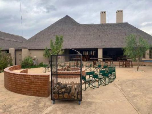 Lion's Den Game Lodge - Decorative detail