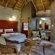 Lion's Den Game Lodge - Photo of the whole room