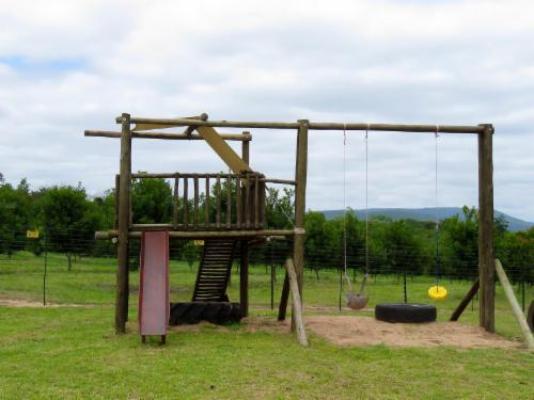 Kiaat Caravan Park - Garden