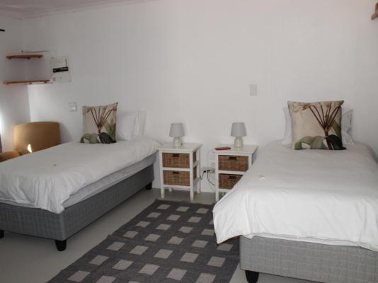 Room image 1