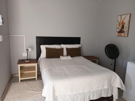 Room image 1