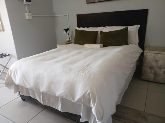 Room image 1