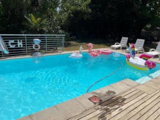 Benevolent Stay - Swimming pool