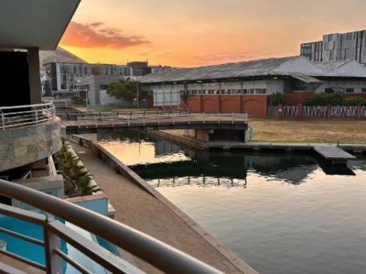 Canal Quays 205 - City view