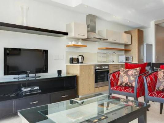 Canal Quays 205 - Living Room