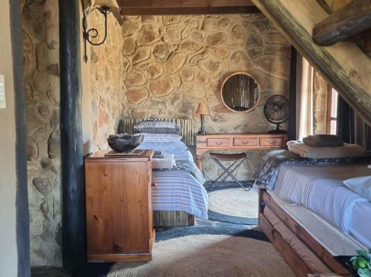 Room image 3