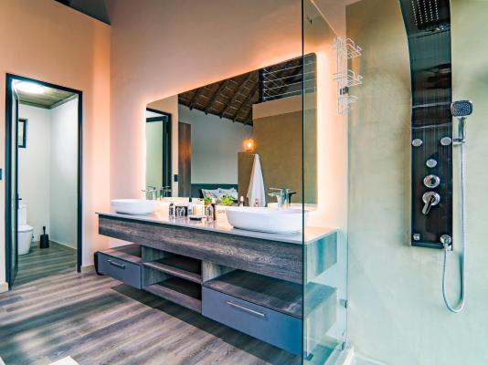 Room image 3