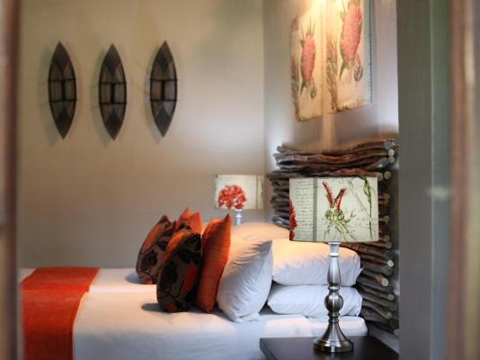 Room image 3