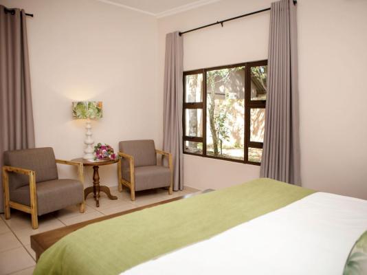 Emdoneni Lodge with Zululand Cat Conservation - 272020