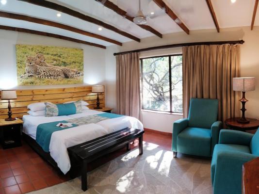 Emdoneni Lodge with Zululand Cat Conservation - 272023