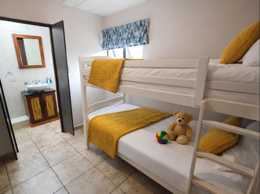 Room image 3