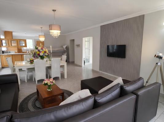 The Villa Manor & Spa - 272080