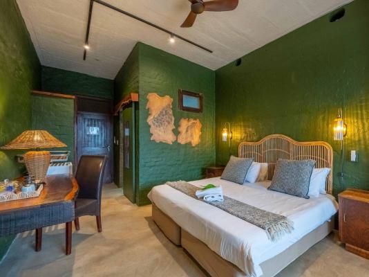 Room image 3