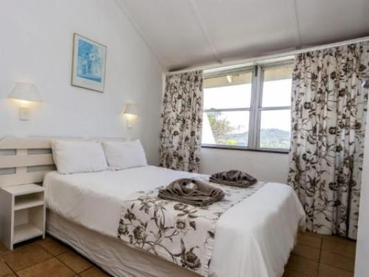 Pearly Shells - Bed