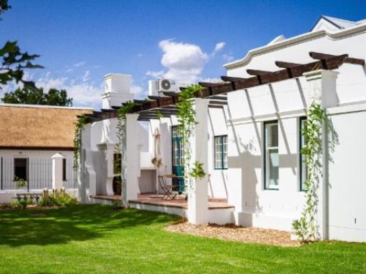 Plaisir Wine Estate - Garden