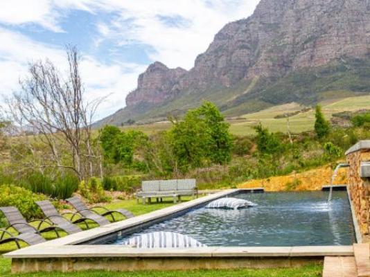 Plaisir Wine Estate - Swimming pool