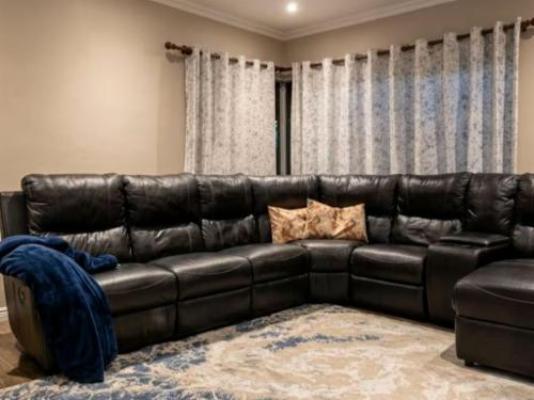 The Escape Pod - Living Room
