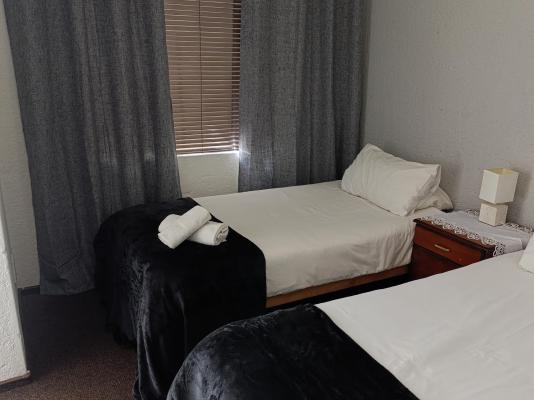 Room image 2