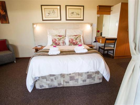 Room image 8