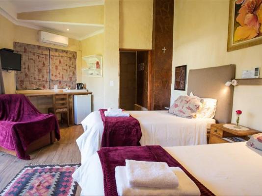 Room image 8