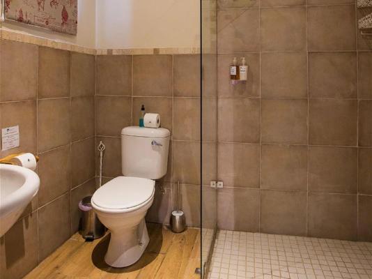 Room image 9