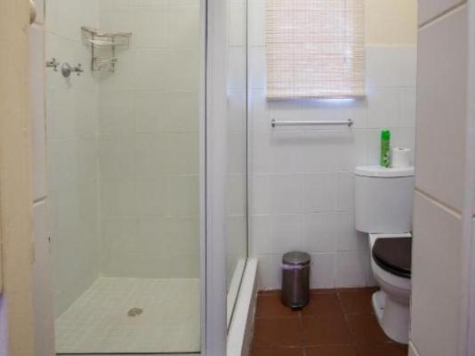 Room image 3