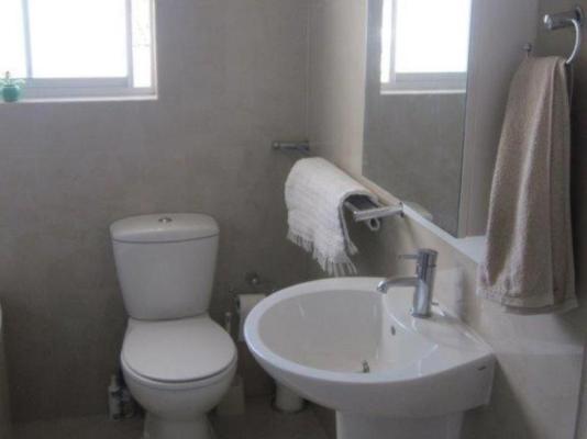 Room image 6