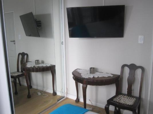 Room image 7