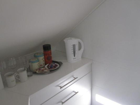 Room image 3