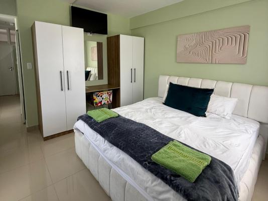 Room image 4