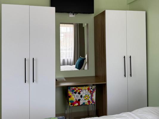 Room image 5