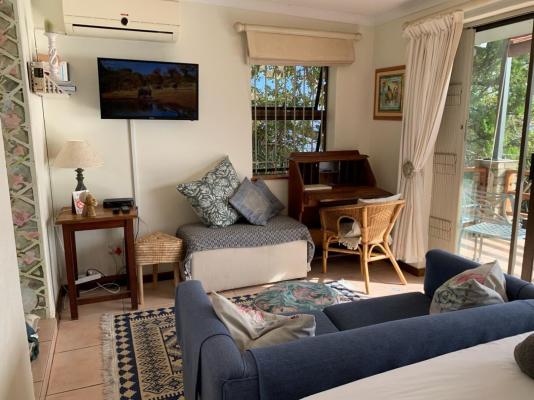 Artists Cottages Gordon's Bay - 272878