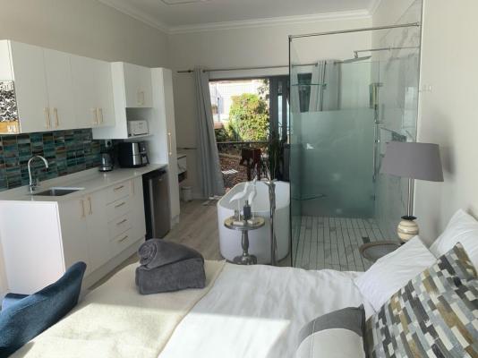 Artists Cottages Gordon's Bay - 272885