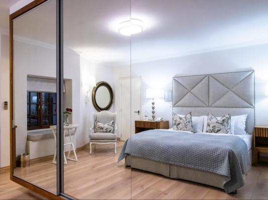 Heinitzburg Boutique Hotel - 273005