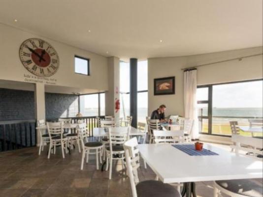 Oyster Box Guesthouse - Dining area