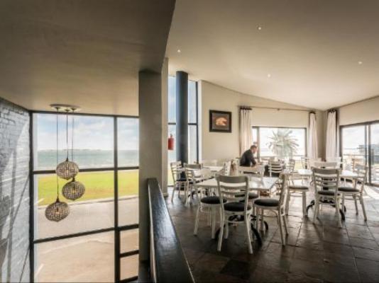 Oyster Box Guesthouse - Breakfast area