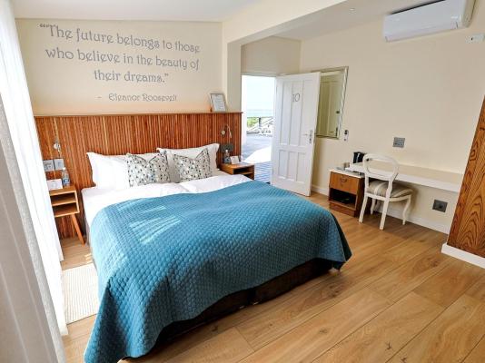Oyster Box Guesthouse - 273039