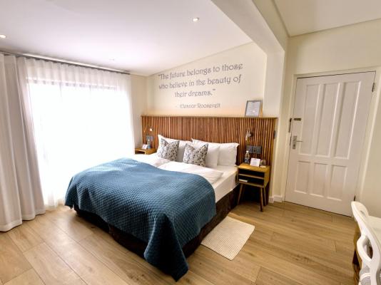 Room image 1