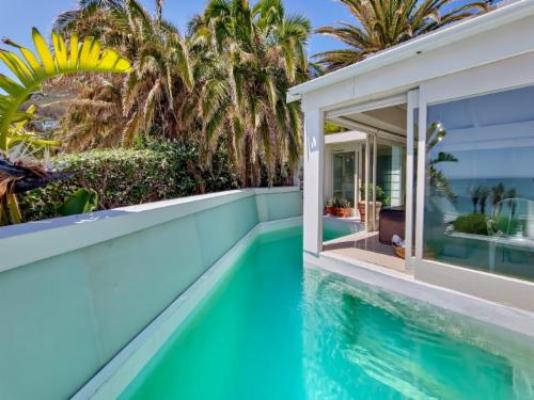 Clifton Bungalow - Swimming pool