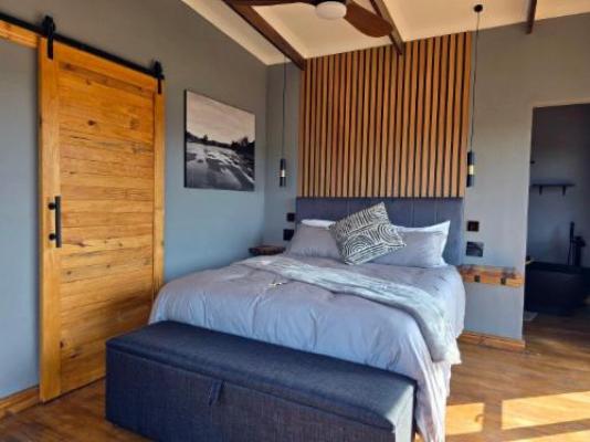 Renosterveld Eco Pods - Photo of the whole room