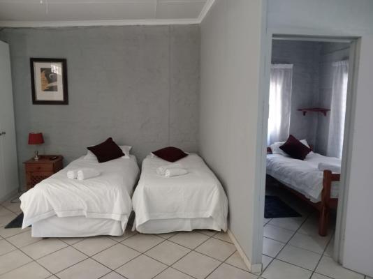 Room image 5