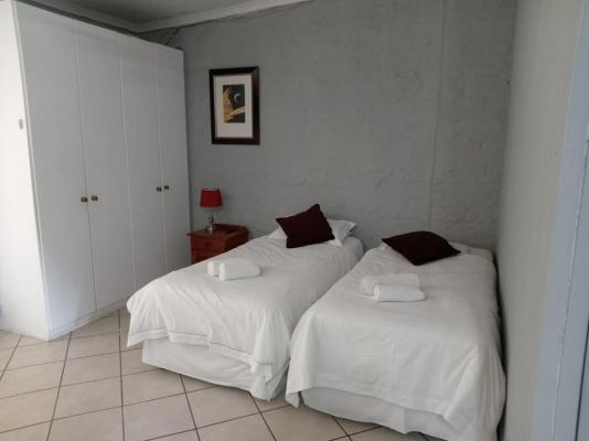Room image 6