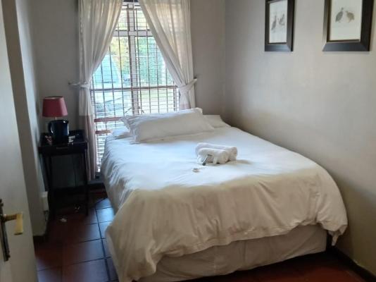 Room image 3