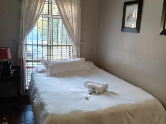 Room image 5