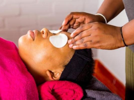 Cape Palm Royal Guest House - Spa and wellness facilities