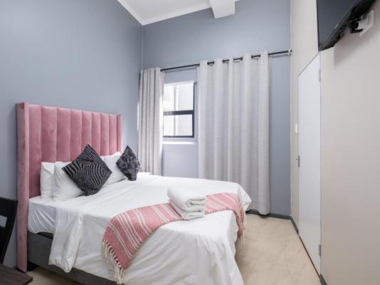Cape Palm Royal Guest House - 273214