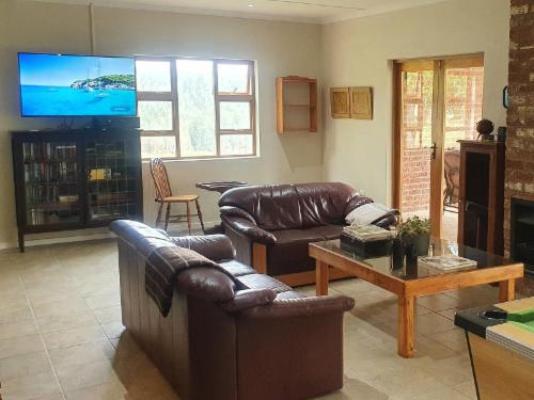 River Bend Farm - Communal lounge/ TV room