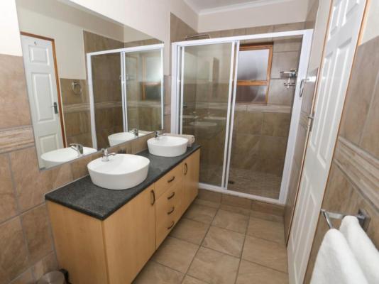River Bend Farm - 273267