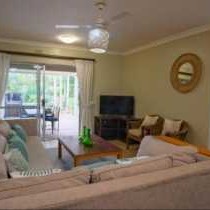 Lakeview Cabanas - Unit 5 - Living Room